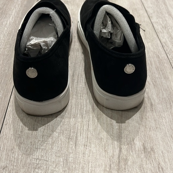 Steve Madden Zelia Slip-On, Women’s size 9.5, Black/White - Picture 5 of 8